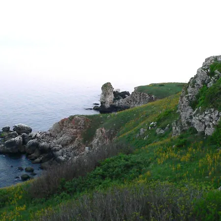 بيت للعطل лорета-камен бряг