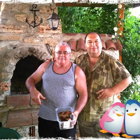 بيت للعطل лорета-камен бряг