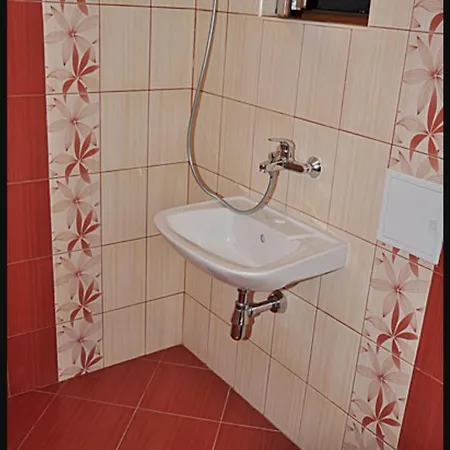 بيت للعطل лорета-камен бряг كامين برياغ