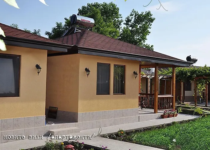 Case de vacanță лорета-камен бряг