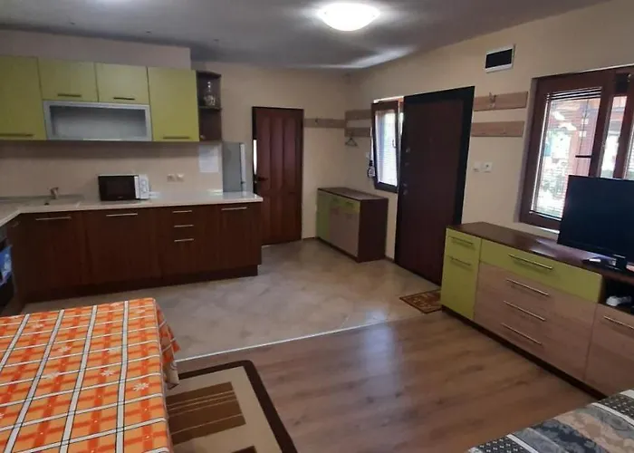 лорета-камен бряг *